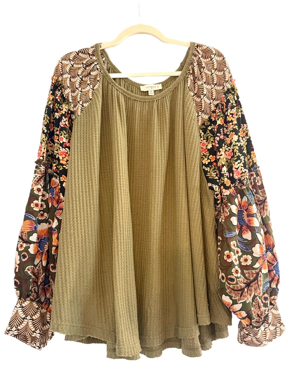 Umgee Olive Green Waffle Knit Tunic with Floral Balloon Sleeves 1XL